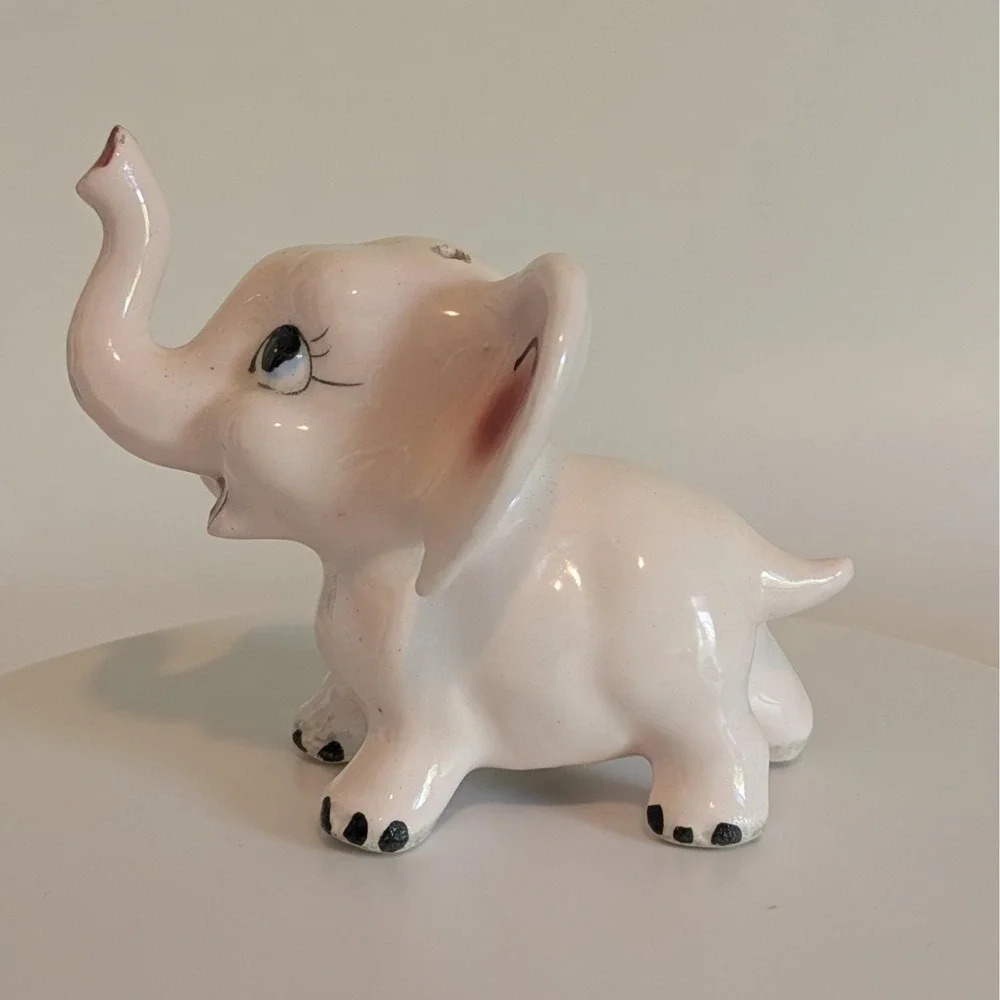Vintage Pink Elephant Salt And Pepper Shakers Anthropomorphic